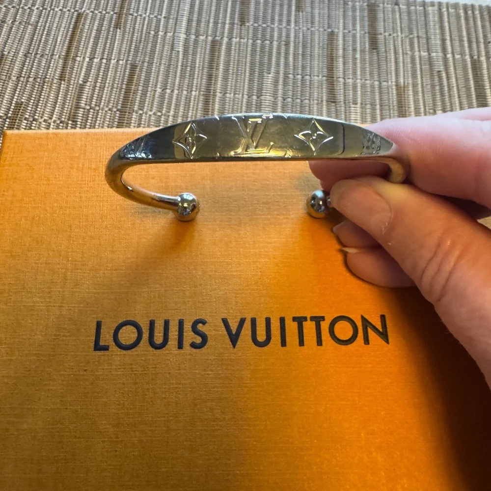 Louis Vuitton Monogram Jonc Cuff Bracelet - Picture 2 of 6